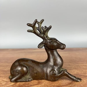 Chinese pure hand-carved pure copper sika deer ornaments,tea pet desktop decoration beautiful shape,can be collected and used