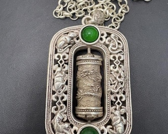 Collar con pilar hueco de dragón de doce signos del zodiaco en plata tibetana tallado a mano, regalo exquisito.