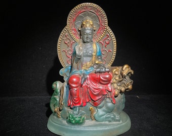 Collectionnez des ornements de statue de bouddha Guanyin en verre sculpté et peint à la main