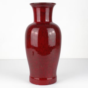 Vaso alto in ceramica da studio R. Uhlemeyer, smalto rosso scuro, alta qualità, ceramica della Germania occidentale, metà secolo moderno, anni '40-'50