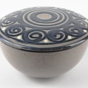 Ceramic box with lid, brown black ceramic box, studio ceramic box, west German pottery, mid century, 70s vintage
