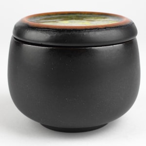 Keramische doos met deksel, zwartgele keramische doos van Karlsruher Majolika, West-Duits aardewerk, midden van de eeuw, vintage jaren 70