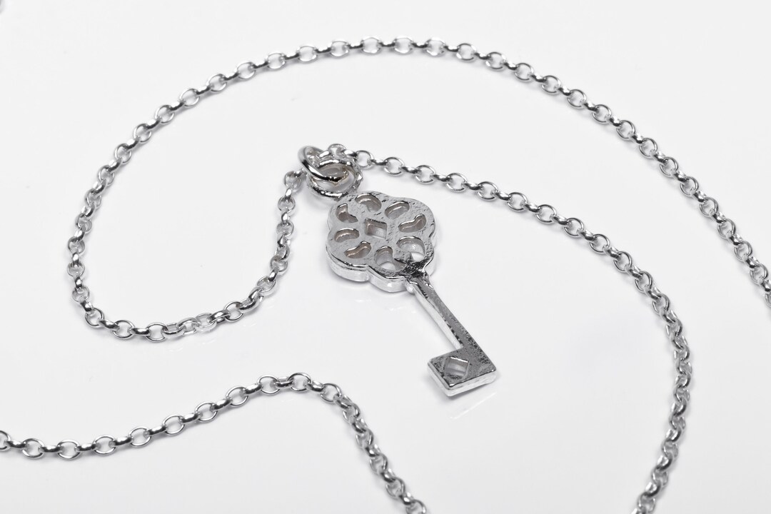 ★HARANG★ Silver Key Necklace Silver Key Pendant Necklace, Silver Key Necklace, Necklaces