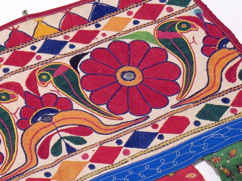 NH11188 42 x 22 Vintage Kutch Tribal Embroidery Valance Handmade Indian Decorative Toran Window Door Pelmet Topper Wall Tapestry