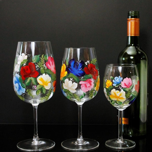 Bicchieri da vino dipinti a mano, fiori misti, coppia, fiori selvatici,