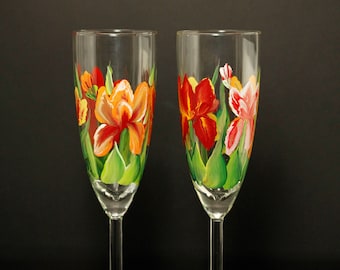 Tulip Wine glasses, Pair, Champagne Flutes, Parrot tulips, Hand Painted