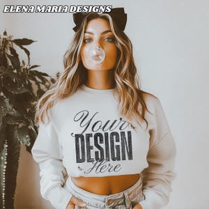 Trendy witte crèmekleurige mockup met ronde hals | BOHO Esthetische mock