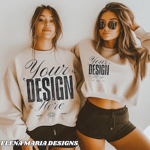 Beste Freunde Trendy Plus Size Model Alternative Mockup | Creme Sweatshirt Mockup | BOHO Ästhetischer Mock