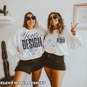 Modelo Plus Size da Best Friends Trendy Mockup Alternativa | Mockup de Moletom Branco | Mock Estético BOHO