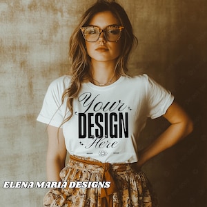 Trendy alternatief model met grote maten | Mockup wit T-shirt | BOHO Esthetische mock