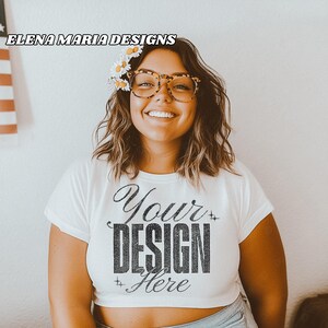 Maqueta de camiseta blanca del 4 de julio / Maqueta estética BOHO