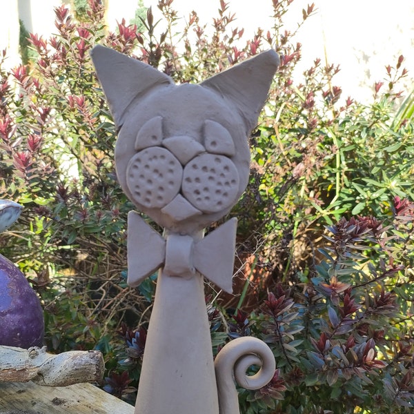 Pottery template to accompany Basil the cat (video free)