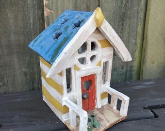 Pottery template to accompany YouTube video to make the tealight beach hut