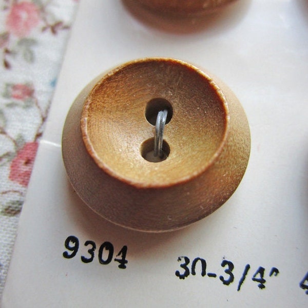 4 Vintage La Petite Wood Buttons, 3/4" (18mm) Two-hole Sew-through