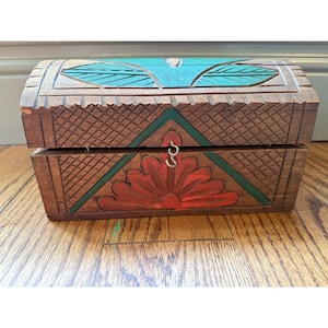 Hand Carved Wood Trinket Box Floral Design Painted Decor Storage Chest