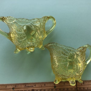 Vintage set - creamer and sugar. Indiana Glass tiara yellow mist sweat pear pattern. #2038