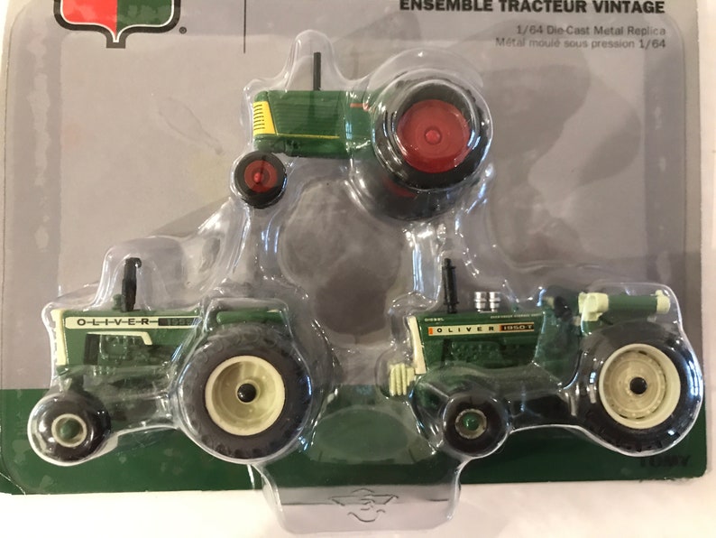 Ertl Oliver 164 scale 8815551950T 3 piece set #1251 unopened Original packaging