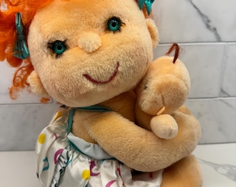 Vintage 1985 Kenner Hugga Bunch "Tickles" plush doll, featuring Hugglet Gigglet