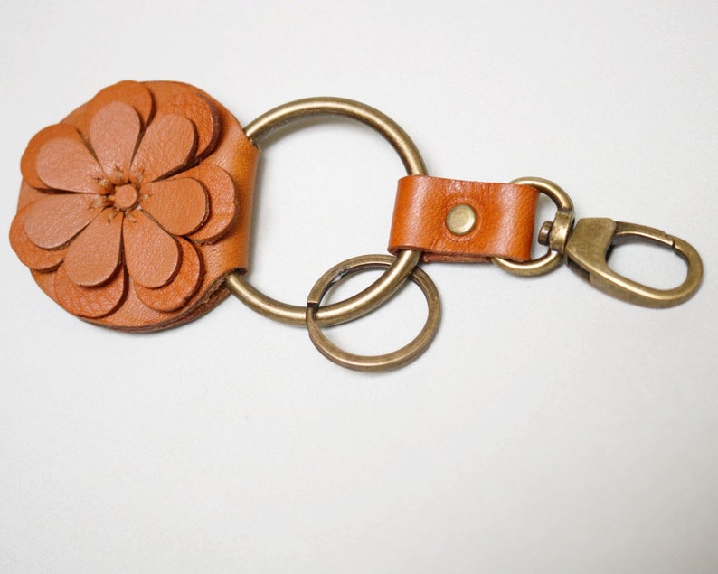 Leather keyring Leather flower keyring Leather key holder