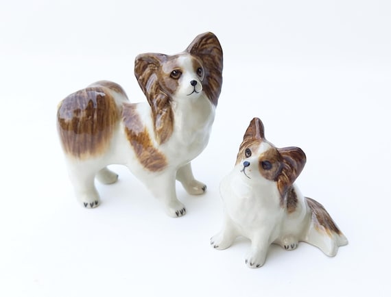 陶器製パピヨン犬の置物：手描きのミニチュアセット - Etsy 日本