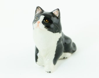 Tiny Ceramic Cat - Miniature  Animal Figurine -  Ceramic Hand Painted