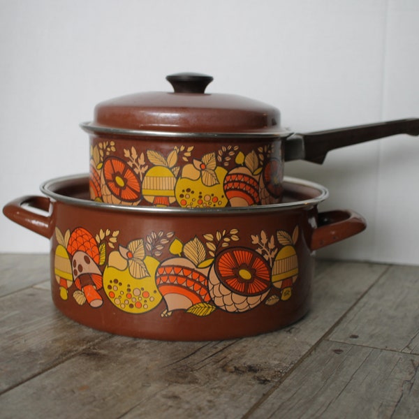 Vintage Enamel Cookware with Mushrooms set