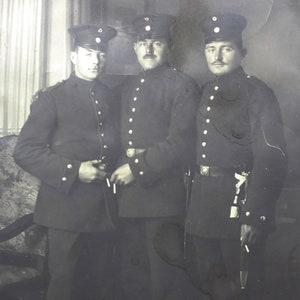 Studio de la Première Guerre mondiale soldats allemands armée ancienne photo WW1 carte postale histoire de l'armée
