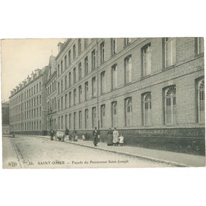 Saint-Omer, France – Carte postale Façade du Pensionnat Saint-Joseph