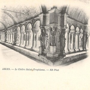 Arles - Le Cloître Saint-Trophime, Francia Cartolina
