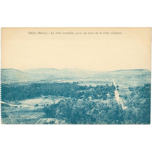 Carte postale de Taza, Maroc - La Ville nouvelle, vue depuis une ville autochtone, début du XXe siècle