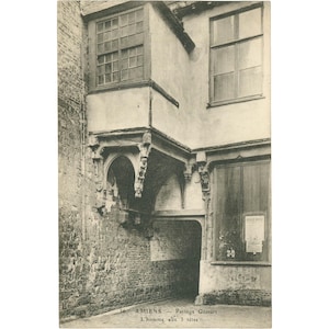 Amiens, Francia – Passage Gossart, L’homme aux 3 têtes – Cartolina dell’inizio del XX secolo