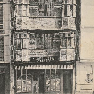 Casa do século XVI em Lannion, França Cartão postal vintage