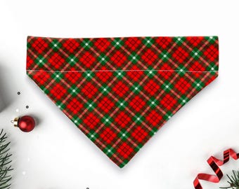 Red Green Plaid Dog's Christmas Bandana, Dog Bandana Holidays, Dog Lover Gift for Christmas, Pet Bandana Christmas, Mom Dog Christmas Gift