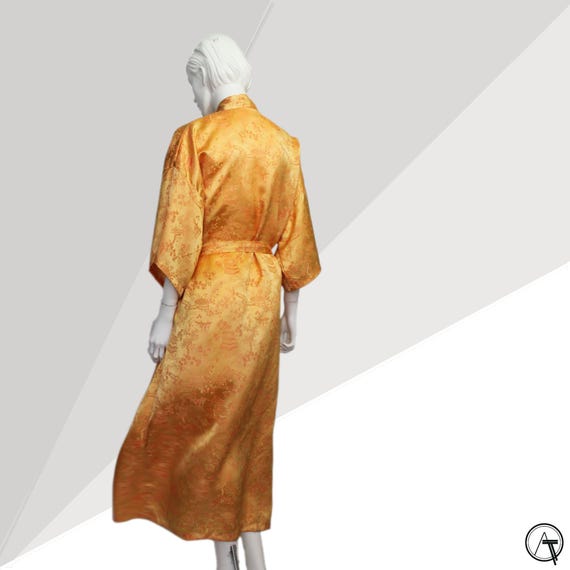 vintage chinese silk dressing gown 1940s Silk Chinese Robe with Dragon Embroidery M