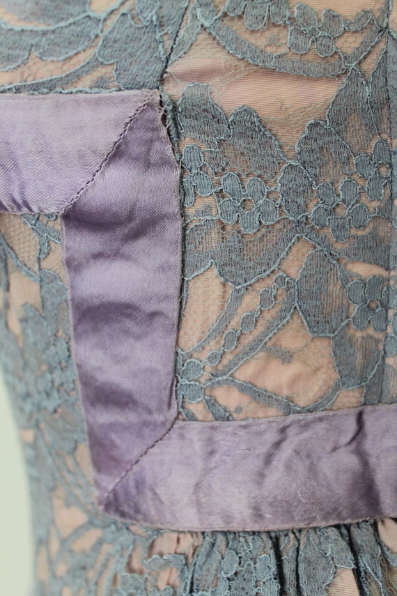 Vintage Lilac Lace Dress, 1940s Dress, Violet Dre… - image 4