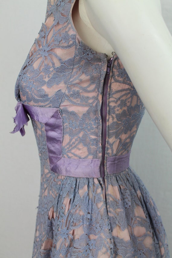 Vintage Lilac Lace Dress, 1940s Dress, Violet Dre… - image 3