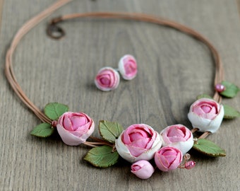 Pink floral jewelry Bib necklace with rose flowers Wedding jewelry set Bridal floral necklace Jewelry gift for women Valentines day gift