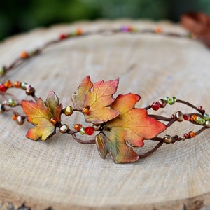 Autumn leaves tiara Fall leaves crown Maple leaf hair wreath Fall hair accessory Girl autumn tiara Fall wedding crown Woodland headpiece
