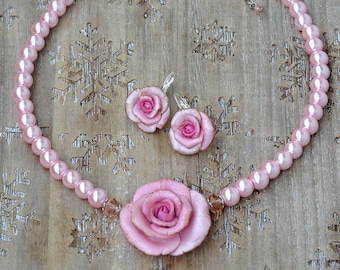 Pink rose necklace Pink floral necklace Flower jewelry Pearl necklace Floral jewelry Woman gift necklace Wedding jewelry bridesmaids gift