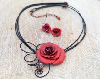 Red rose necklace Red floral necklace Red rose jewelry set Anniversary gift women Wedding red black jewelry Handmade flower necklace gift
