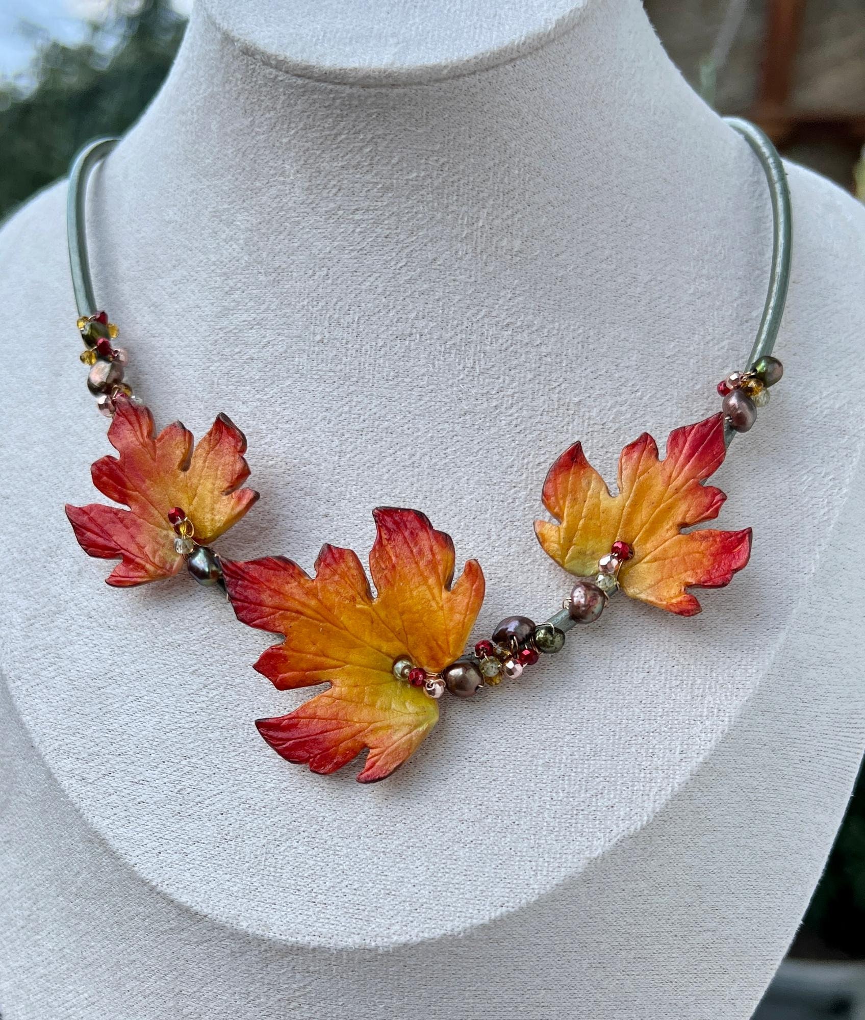 Autumn leaf necklace - Etsy 日本
