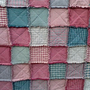 Christmas Rag Quilt, Rag Quilt, Patchwork Rag Quilt, Homespun Rag Quilt, Sofa Throw, Lap Blanket, Country Tablecloth, Primitive Rag Quilt,
