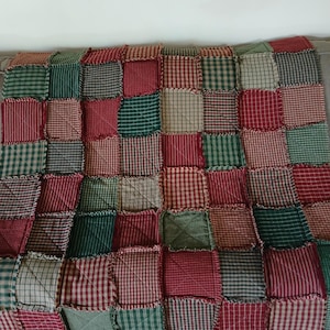 Christmas Rag Quilt, Rag Quilt, Patchwork Rag Quilt, Homespun Rag Quilt, Sofa Throw, Lap Blanket, Country Tablecloth, Primitive Rag Quilt,