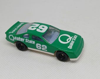 Vintage Hotwheels Toy Car, McDonald's Happy Meal Promotion Car, 1:64 Scale Ford Thunderbird, Mattel Hotwheels Quaker State #62