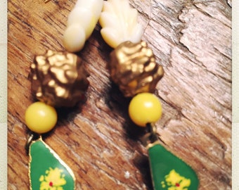 Amazing vintage bead drop earrings