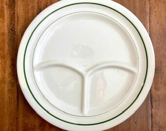 Vintage Syracuse Restaurant Ware Divided 9 1/2" Plate White w/ Green Rings