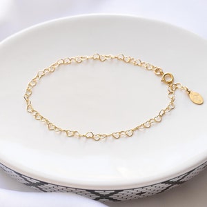 Gold Filled Heart Chain Bracelet, Mini Heart Link Bracelet, Adjustable Length, Dainty Layering Bracelet, Gift for Her