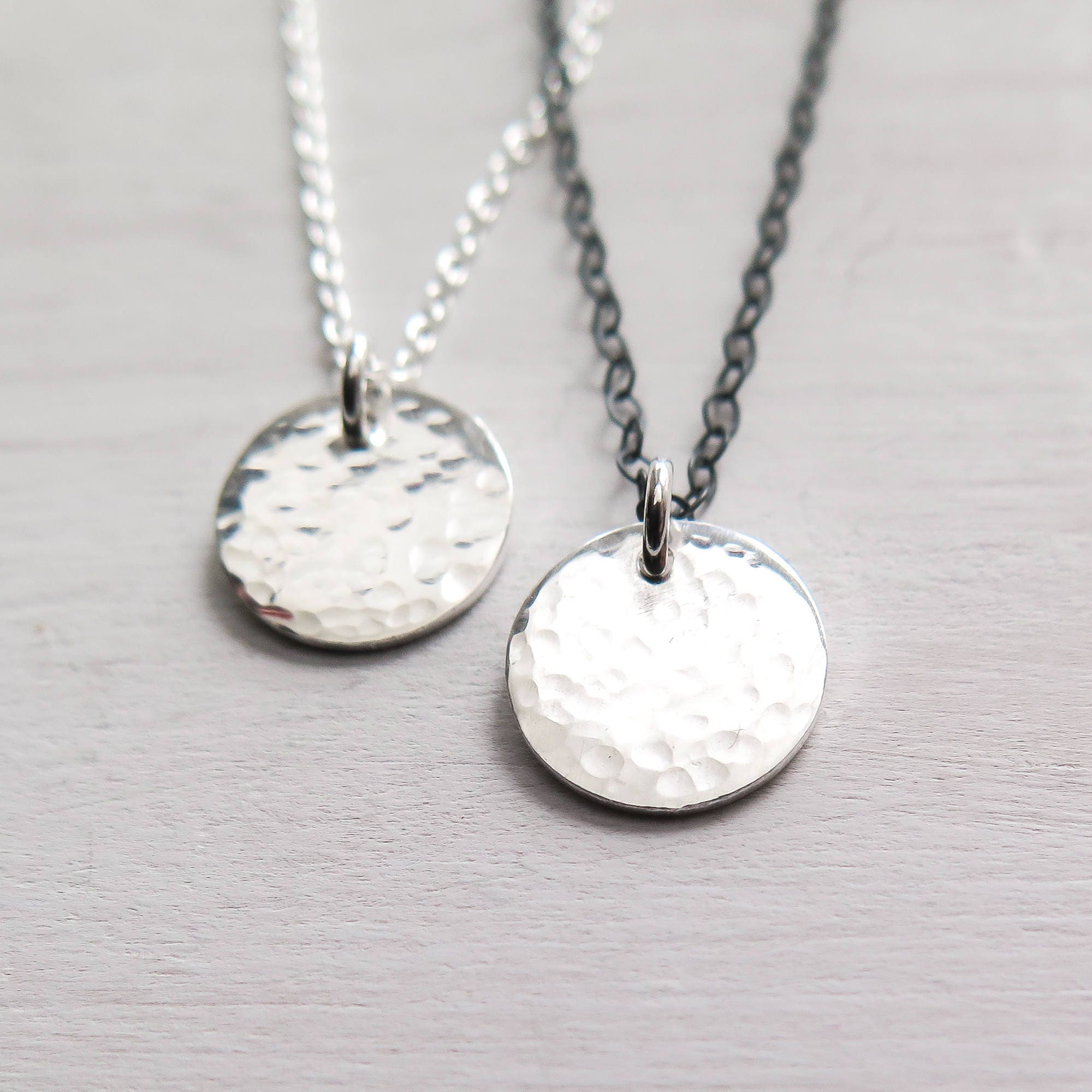 Leighton Hammered Disc Necklace – Emporium