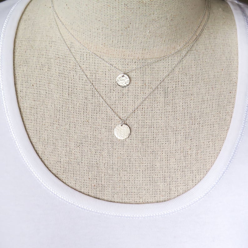 Sterling Silver Hammered Disc Necklace, Tiny Disc, Minimalist Necklace, Dainty, Layering Jewelry, Gift for Her afbeelding 8
