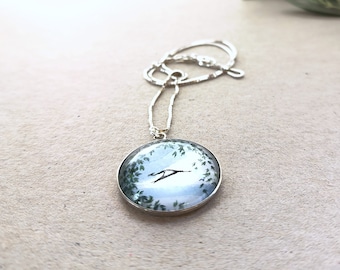 000AS sch Silver "LifeGuide Amulet" - lucky crane - silver Necklace with a watercolor painting